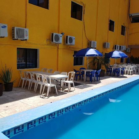 Hotel Arcos Del Parque Acayucan 외부 사진