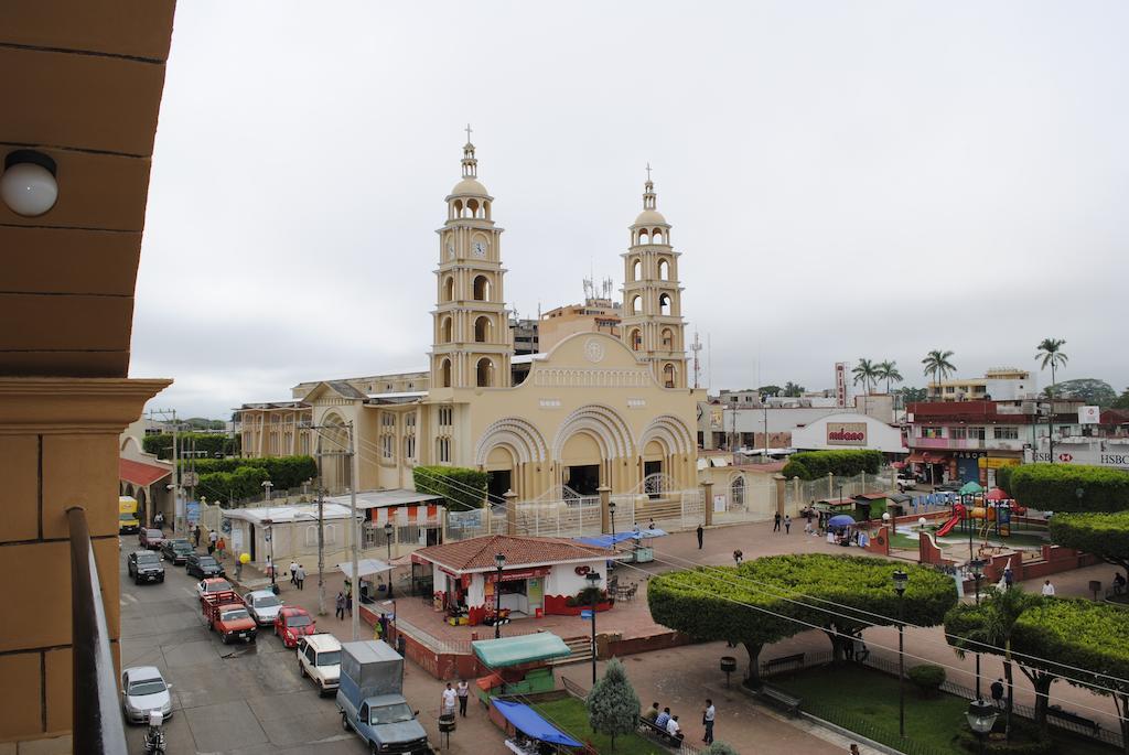 Hotel Arcos Del Parque Acayucan 외부 사진
